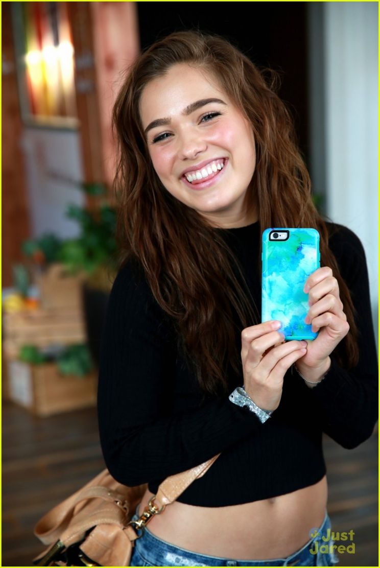 Haley Lu Richardson