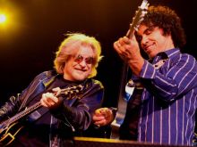 Hall & Oates