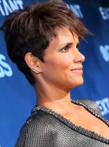 Halle Berry photo