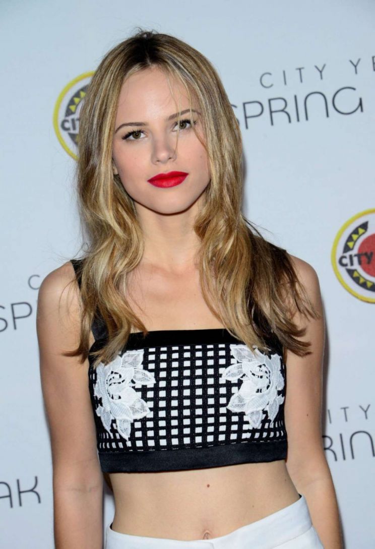 Halston Sage