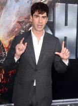 Hamish Linklater #232985 picture (Portrait Medium)