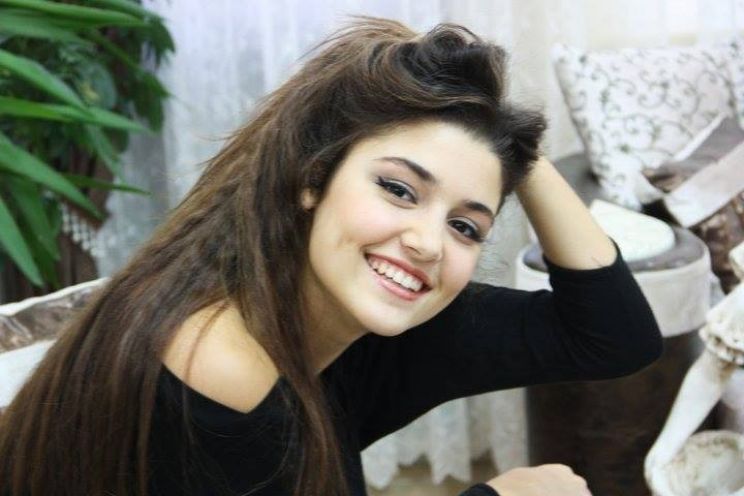 Hande Erçel