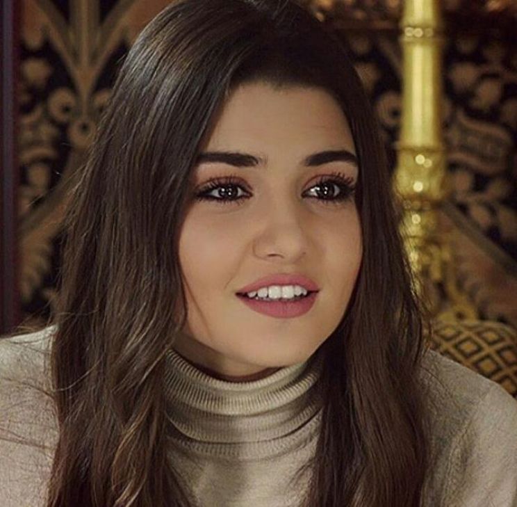 Hande Erçel