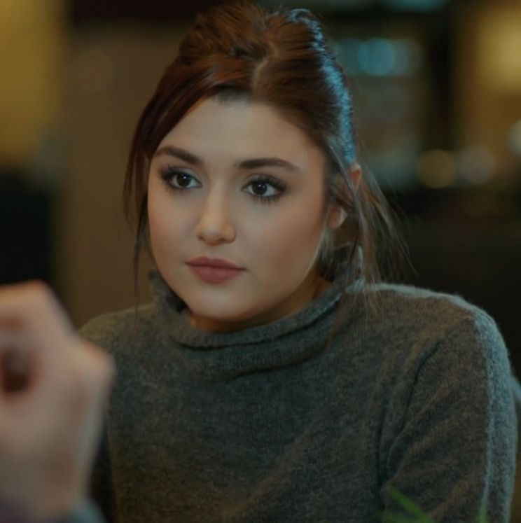 Hande Erçel