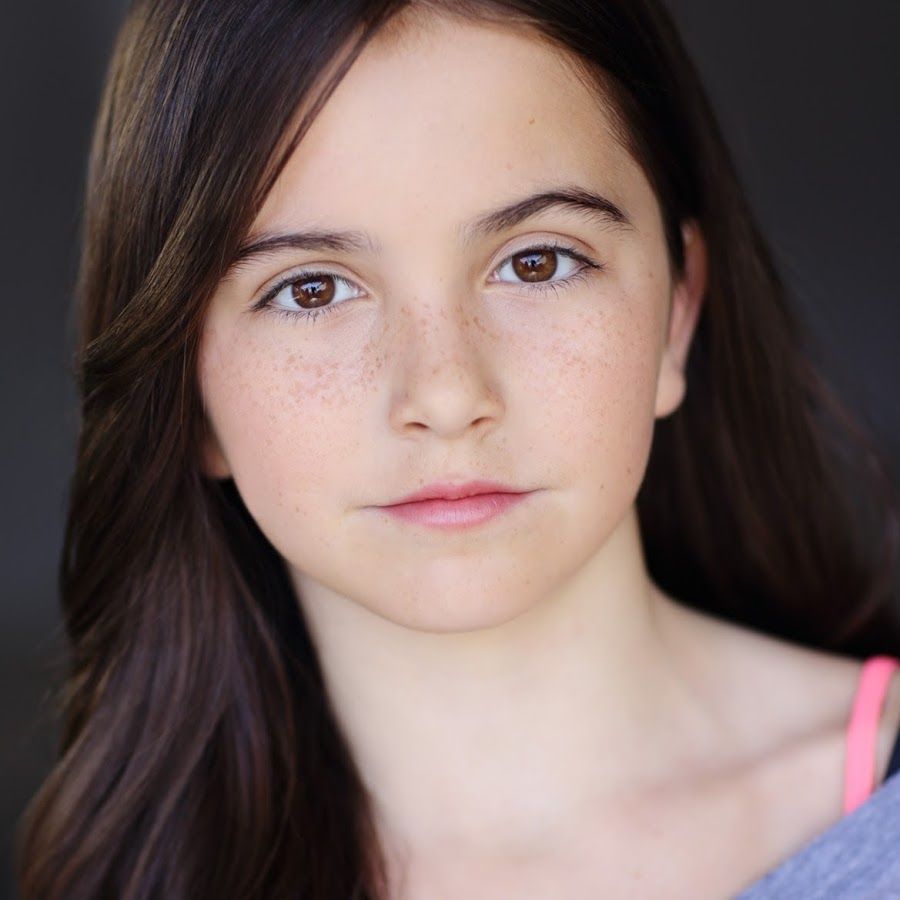 Pictures of Hannah Cheramy