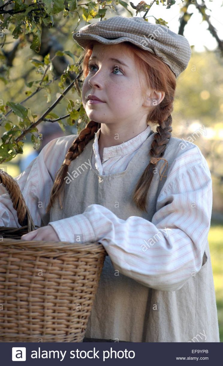 Pictures of Hannah Endicott-Douglas