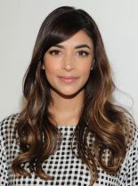 Hannah Simone