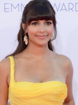 Hannah Simone