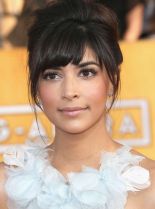 Hannah Simone #107720 picture (Portrait Medium)