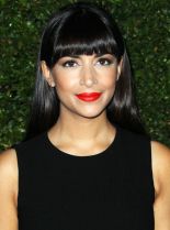 Hannah Simone