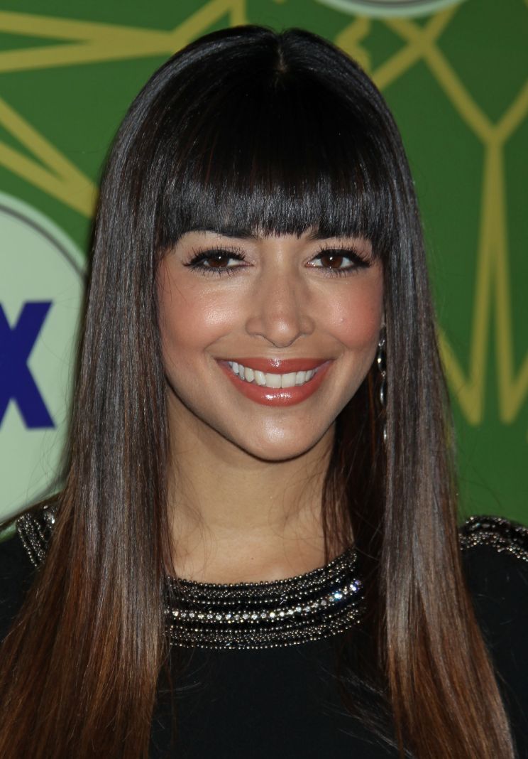 Hannah Simone