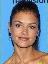 Hannah Ware #244280 picture (Portrait Medium)
