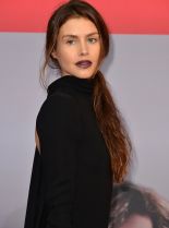 Hannah Ware #244290 picture (Portrait Medium)