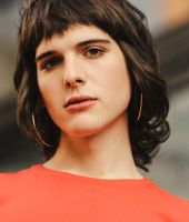 Hari Nef