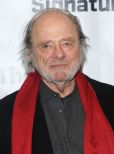 Harris Yulin