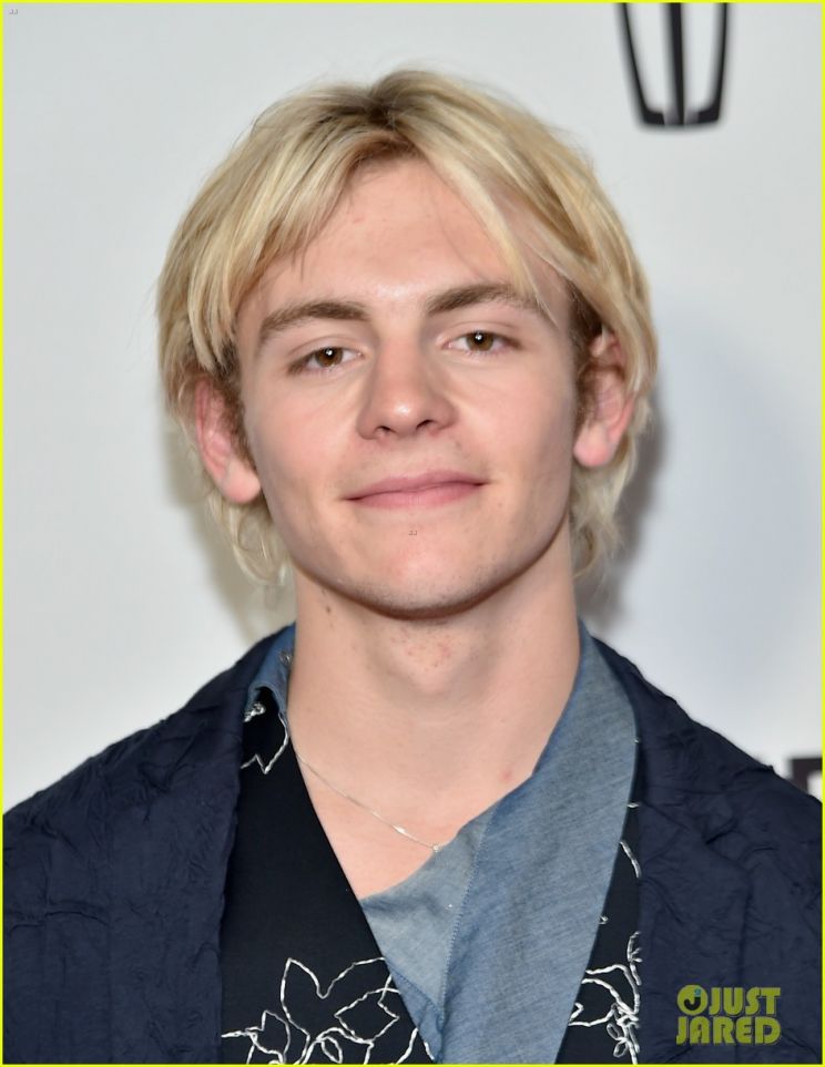 Harrison Holzer