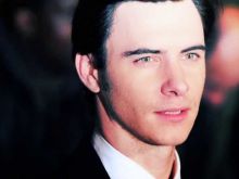 Harry Lloyd