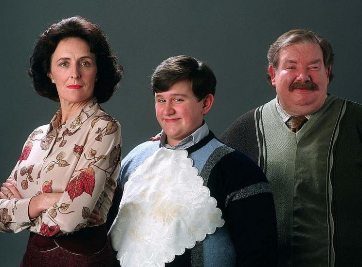 Harry Melling