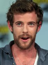 Harry Treadaway