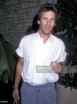 Hart Bochner