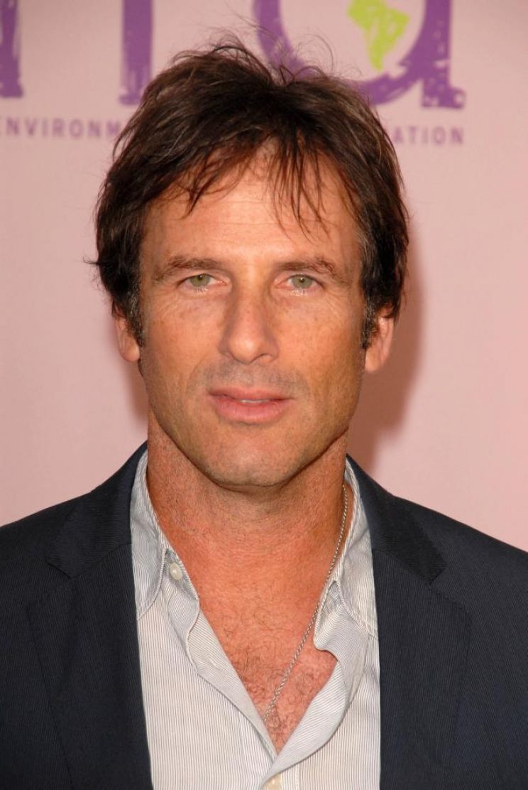 Hart Bochner