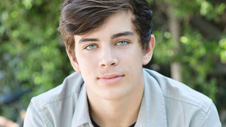 Hayes Grier