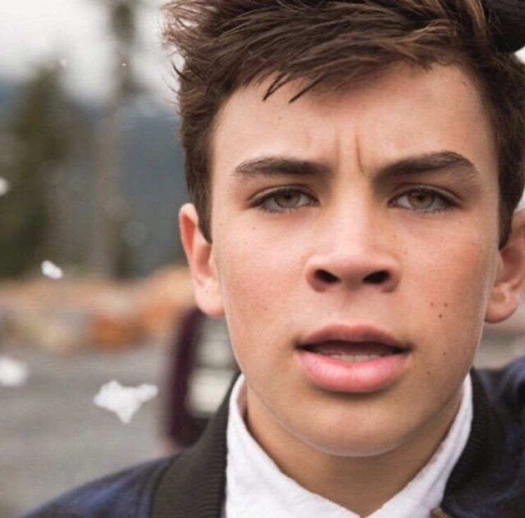 Hayes Grier