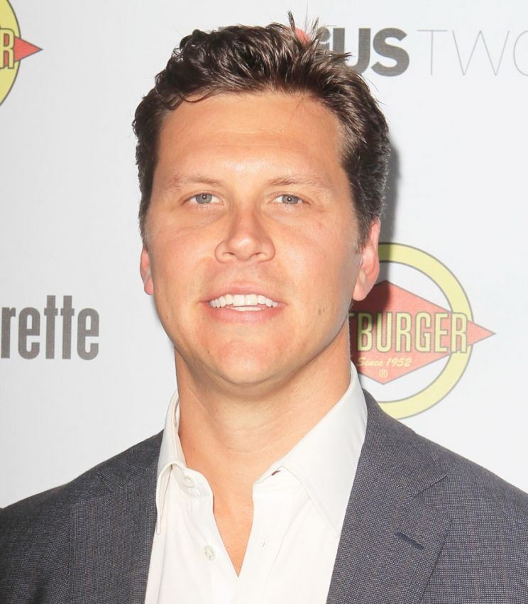 Pictures of Hayes MacArthur