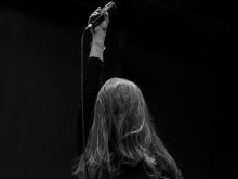 Hayley McElhinney photo