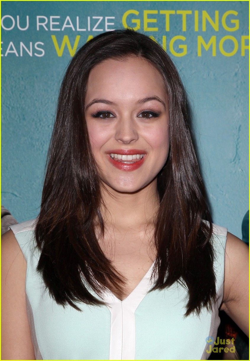 Pictures Of Hayley Orrantia