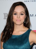Hayley Orrantia #39569 picture (Portrait Medium)