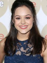 Hayley Orrantia #39579 picture (Portrait Medium)