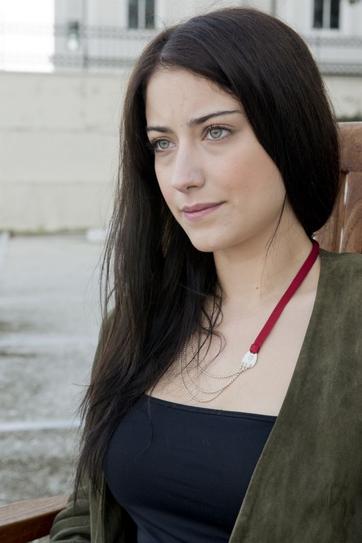 Hazal Kaya