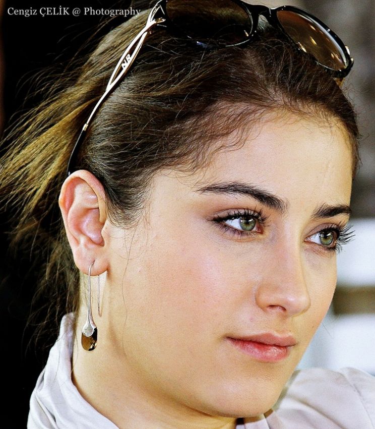 Hazal Kaya