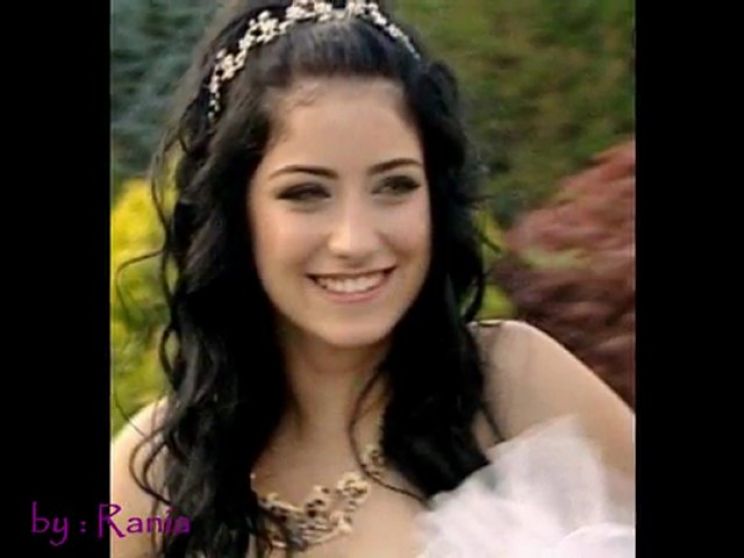 Hazal Kaya