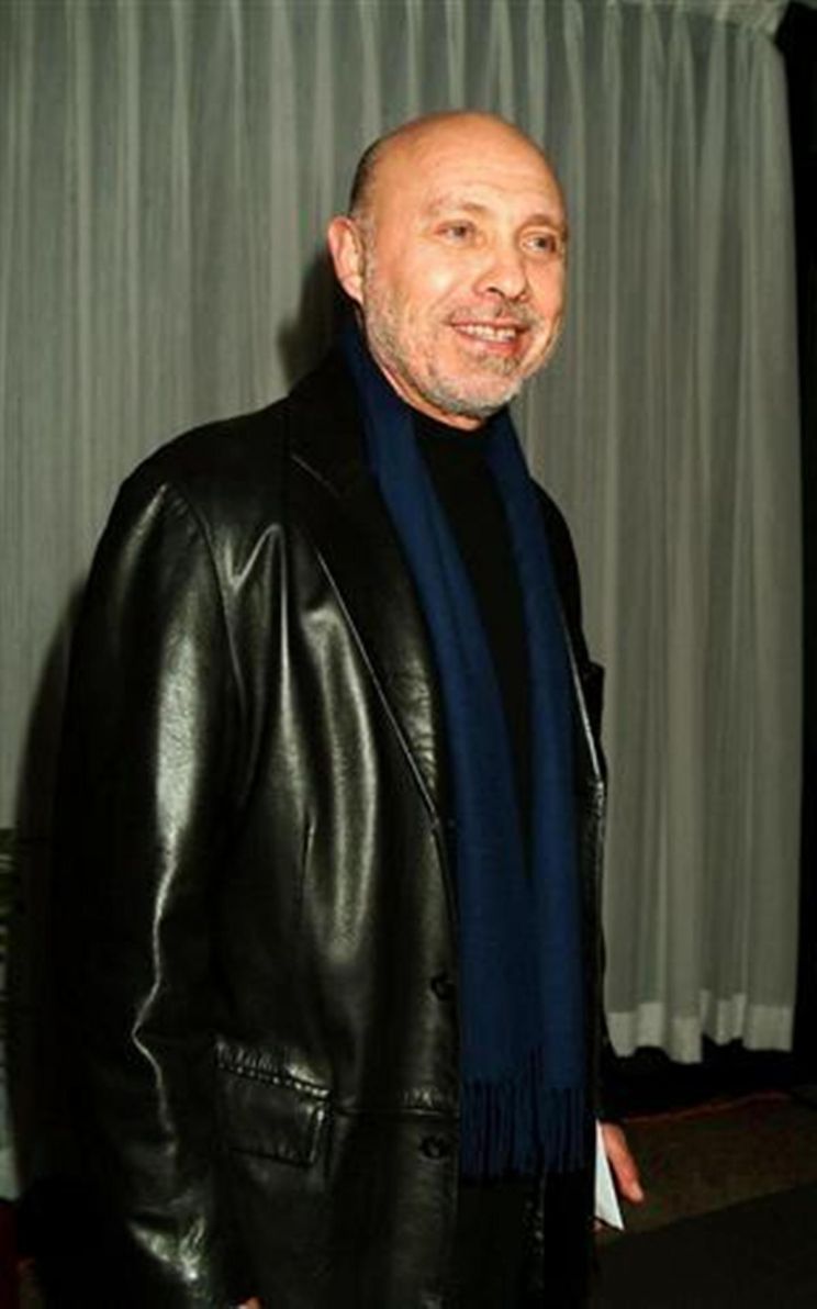 Hector Elizondo