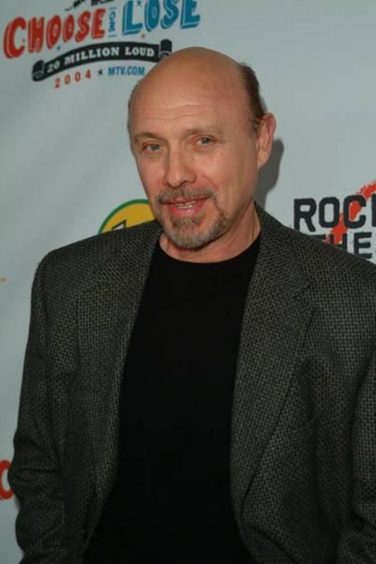 Hector Elizondo