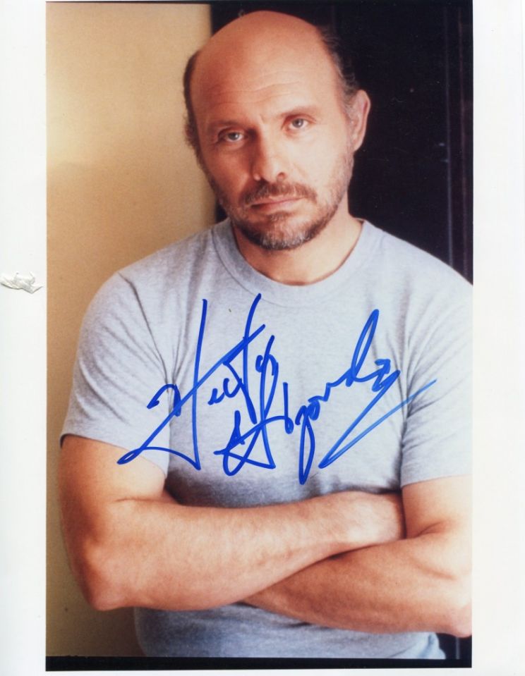 Hector Elizondo