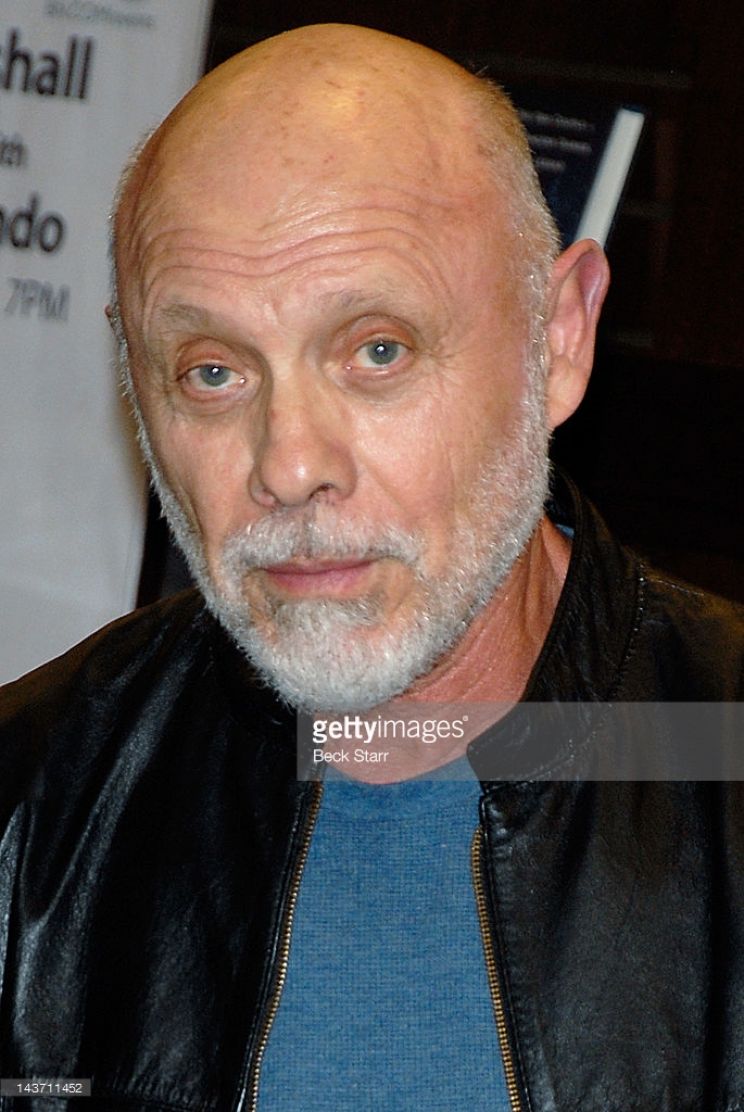 Hector Elizondo