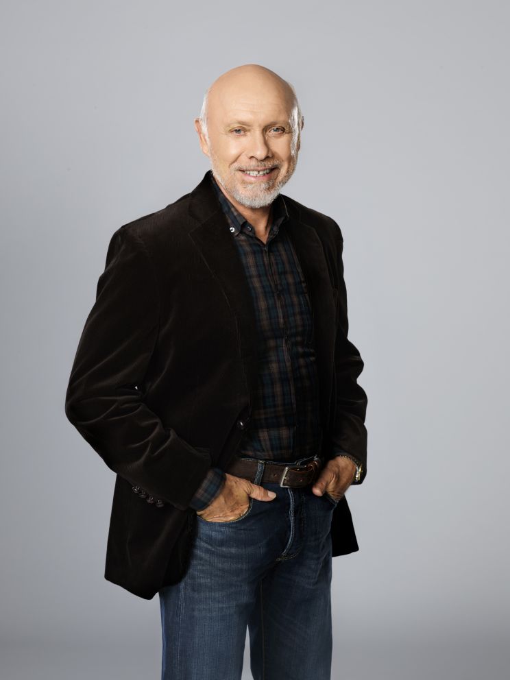 Hector Elizondo