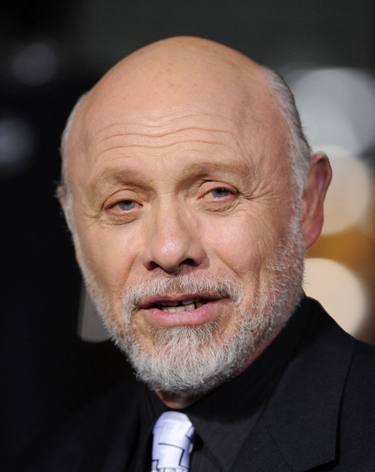 Hector Elizondo