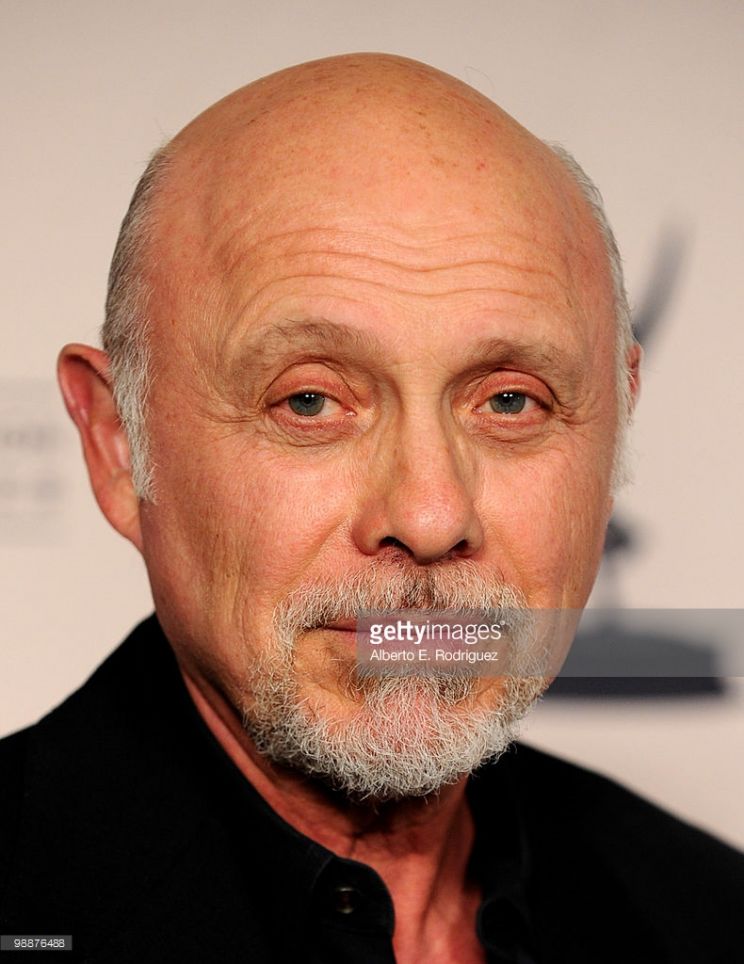 Hector Elizondo