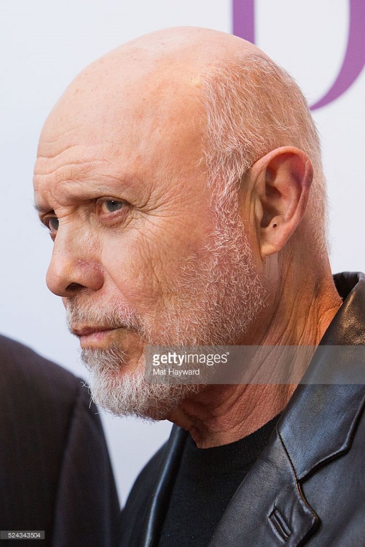 Hector Elizondo