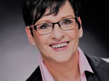 Heidi Schanz photo