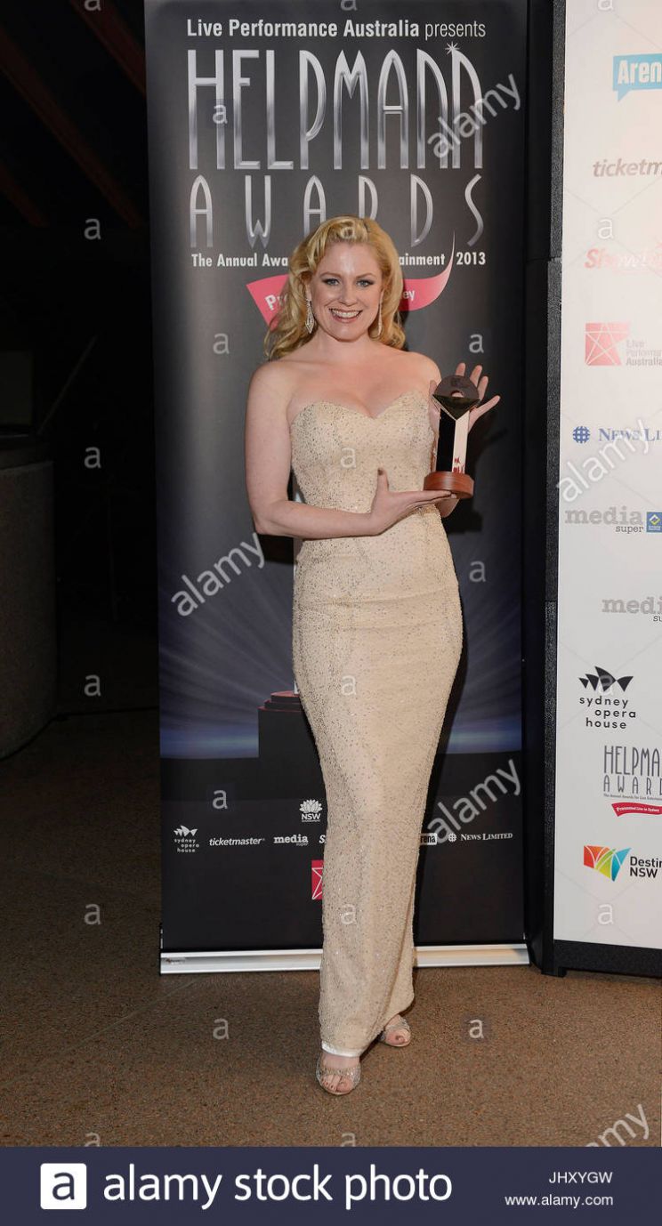 Helen Dallimore
