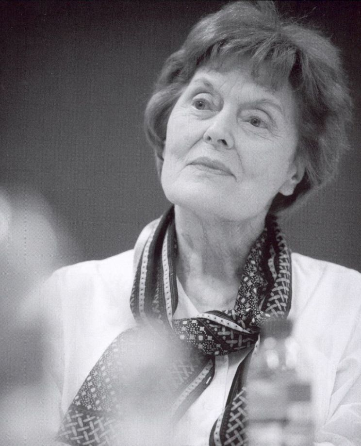 Helen Lindsay