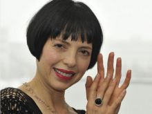 Helen Schneider