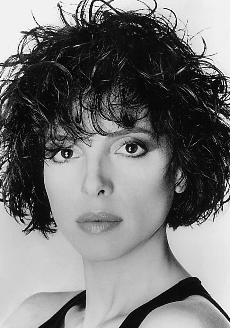 Helen Schneider