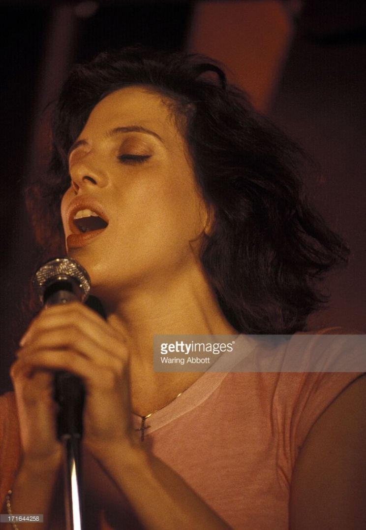 Helen Schneider