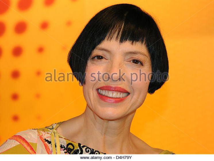 Helen Schneider